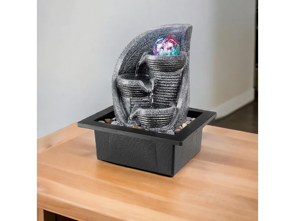 Fontaine en polyrésine avec LED Bauble Modèle 2