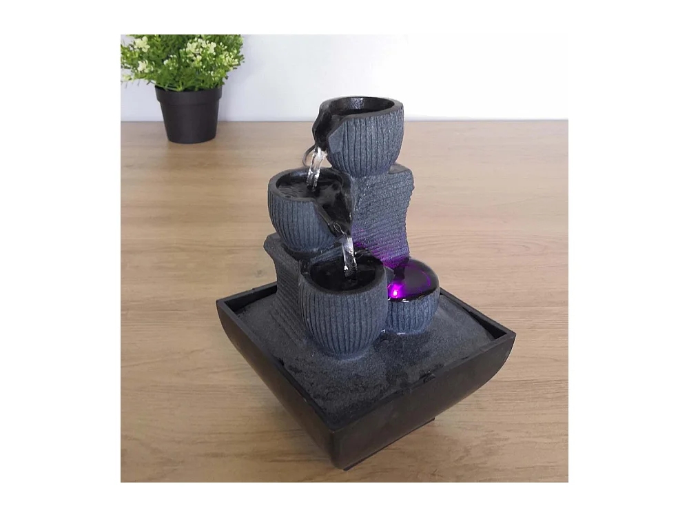 Fontaine d'intérieur variation de couleurs Kini