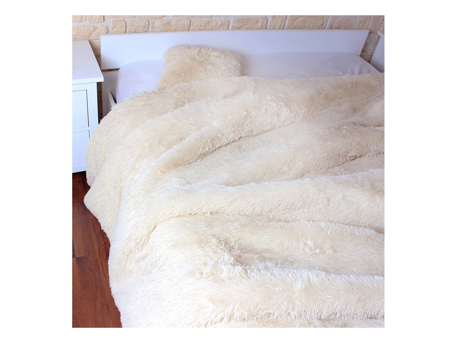 Couvre Lit Poils Longs Beige 220x240cm Beige