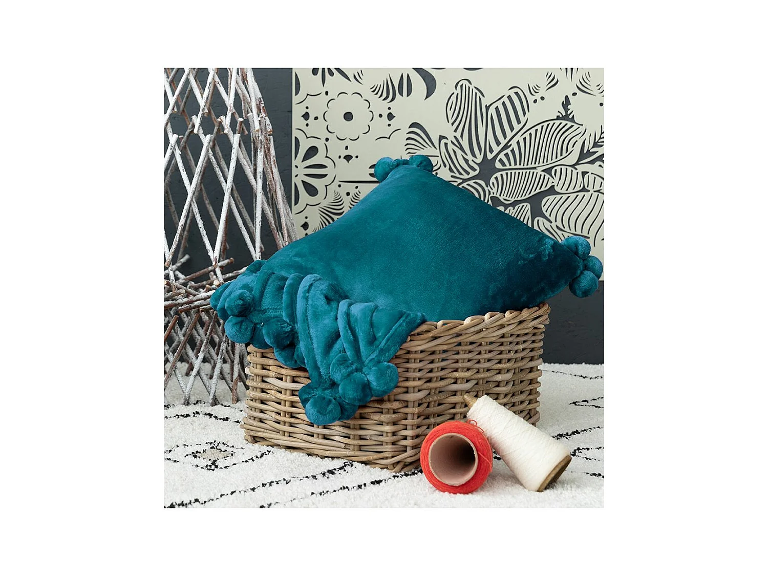 Plaid en polyester avec  pompons Tender 170 x 130 cm