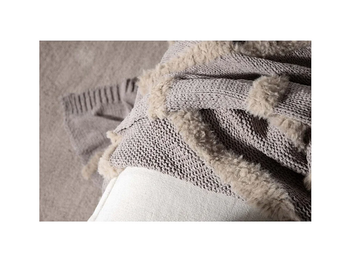 Katleen plaid 170x130cm beige, grijs.