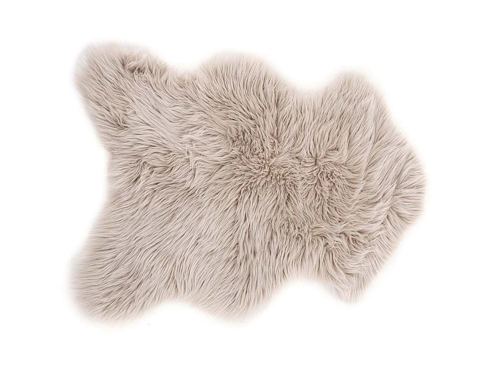 Katy lamsvel geïmiteerd 90x60cm beige.