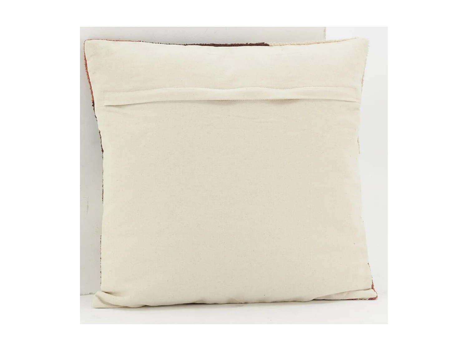 Coussin en coton brodé motifs floraux camaieu Terracotta