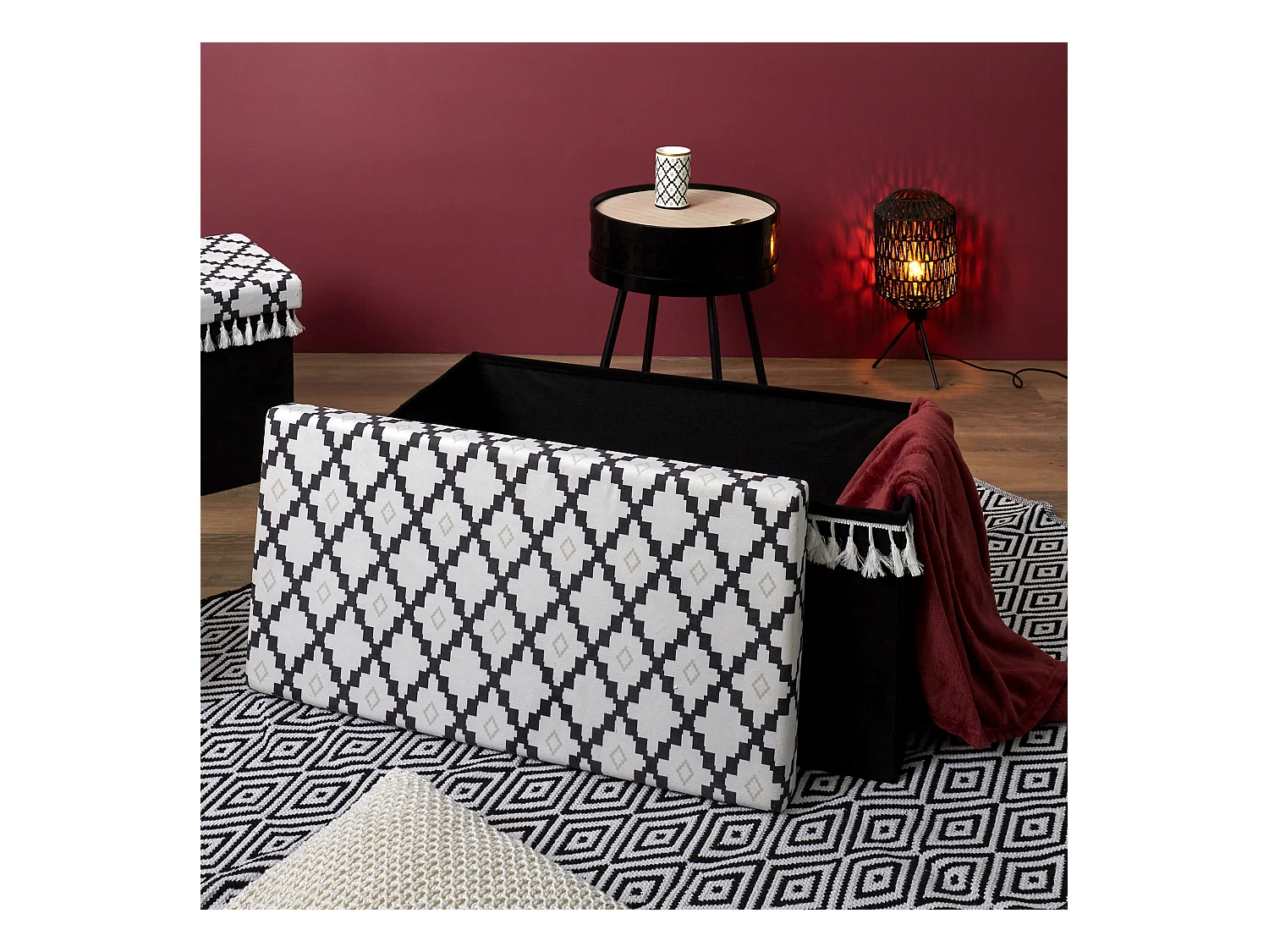 Coffre Banc Pliable Avec Pampille Mirage Noir, Blanc