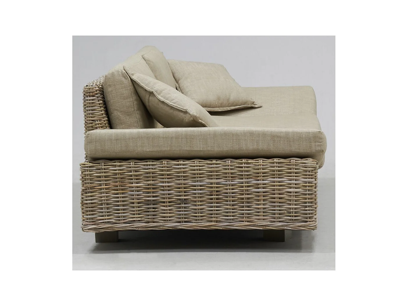 Canapé en poelet et tissu meridional