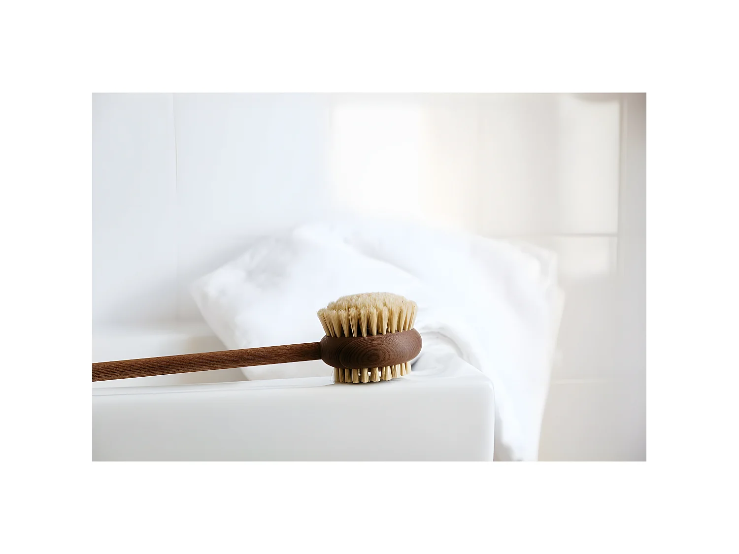 Spazzola posteriore in legno di frassino