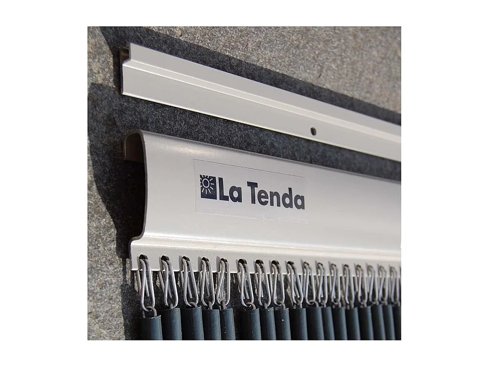 Rideau de porte en polyéthylène anthracite et acier  Campos 90x210 cm