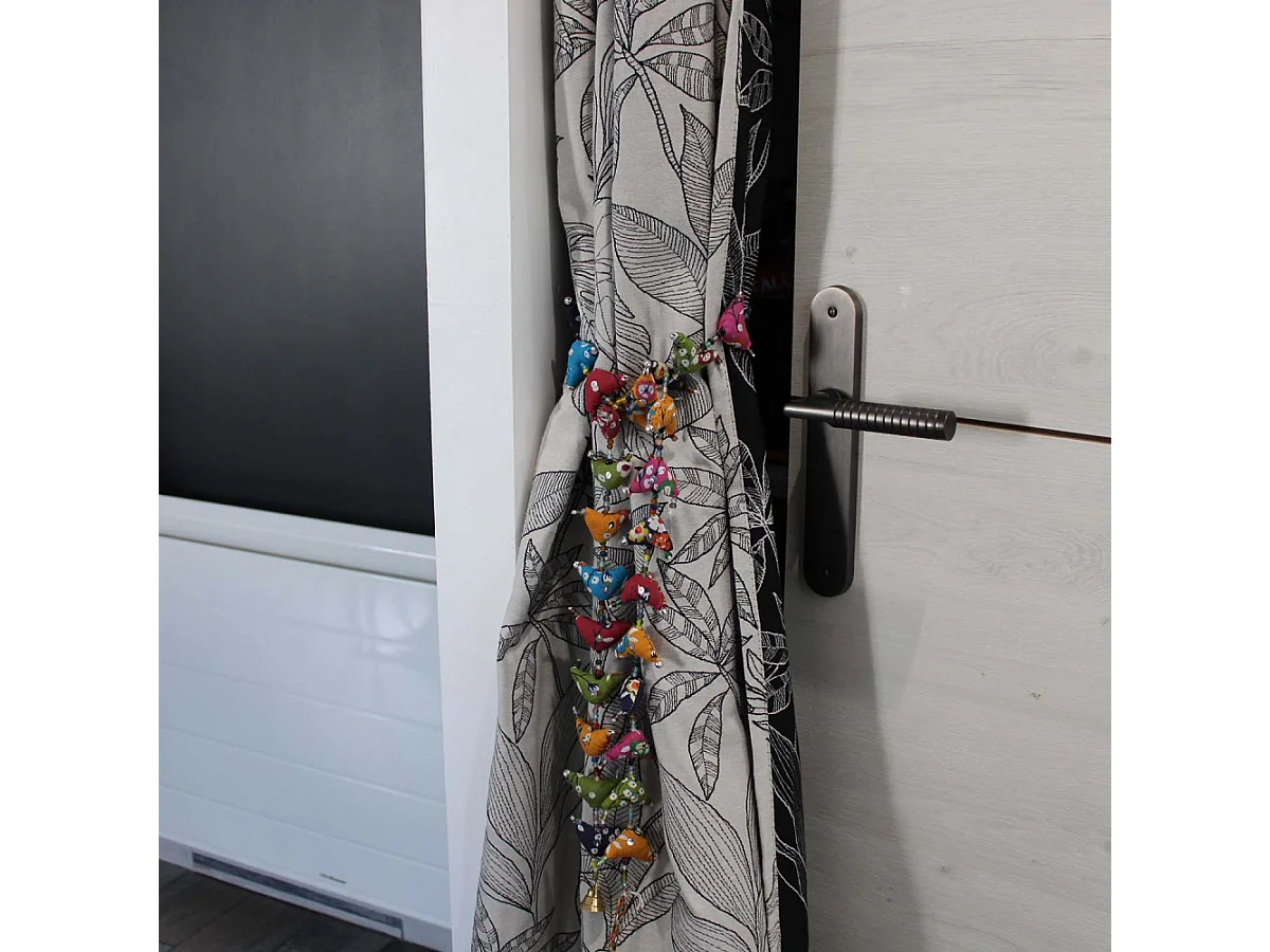 Embrase pour rideaux en tissu triangles colorés