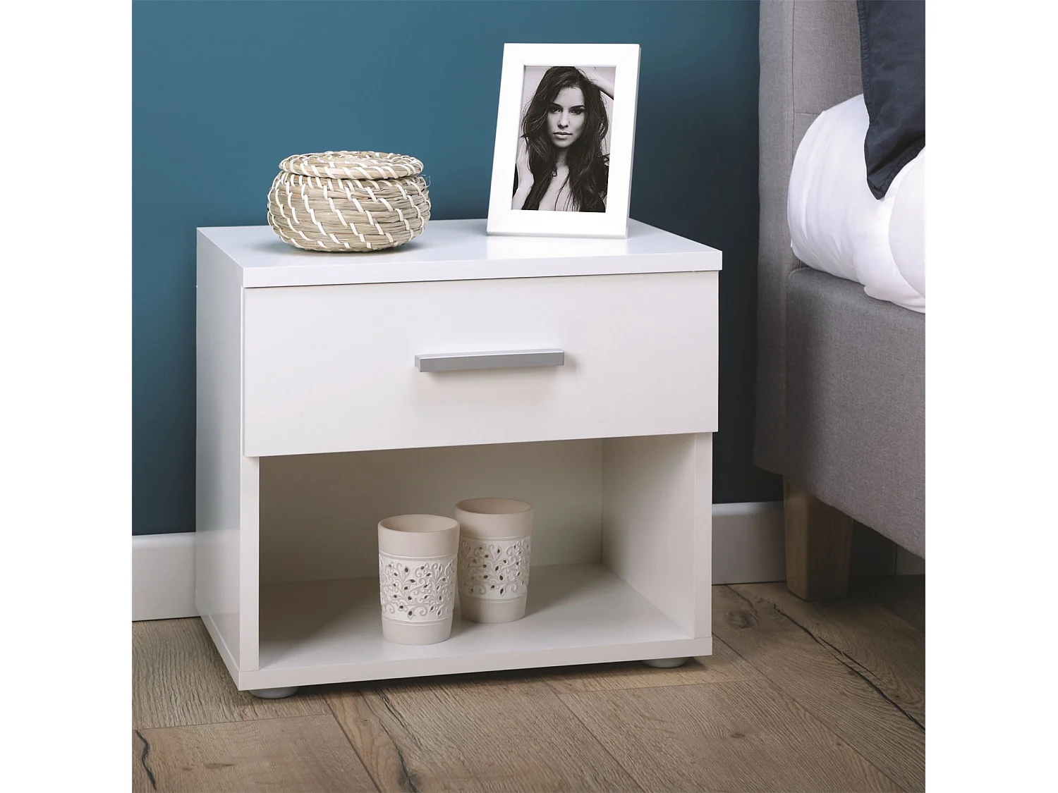 Table de chevet MAEL, table de nuit casier avec 1 tiroir et 1 niche, en mélaminé blanc mat et blanc brillant