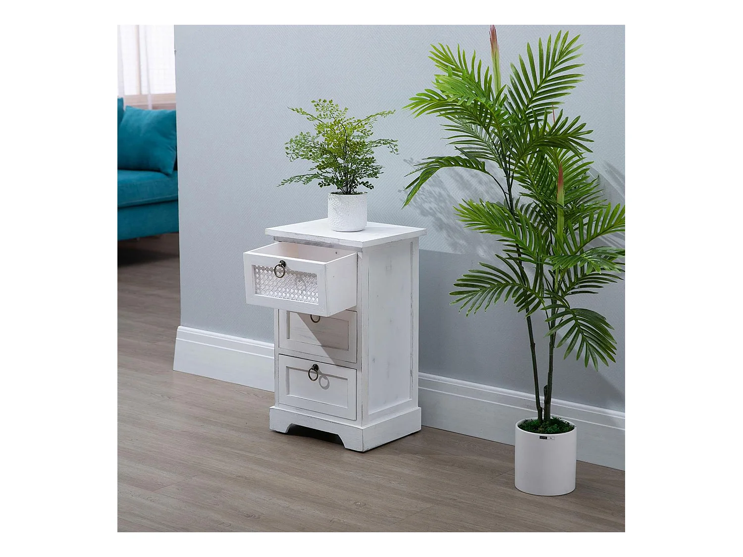 Table de chevet IRMA petite commode de nuit avec 3 tiroirs, en bois paulownia blanc style shabby chic vintage bohême déco en rotin