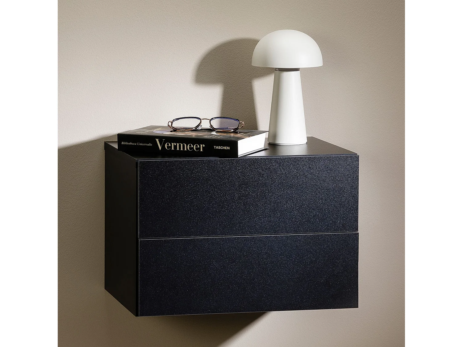 Chevet suspendu FLORENT, étagère murale avec 2 tiroirs sans poignée, en mélaminé noir mat