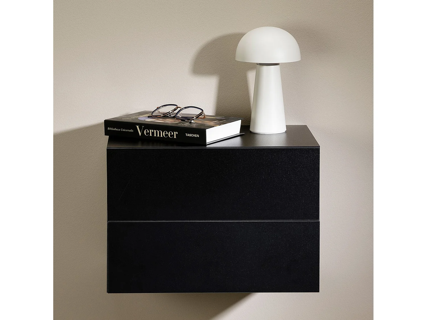 Chevet suspendu FLORENT, étagère murale avec 2 tiroirs sans poignée, en mélaminé noir mat