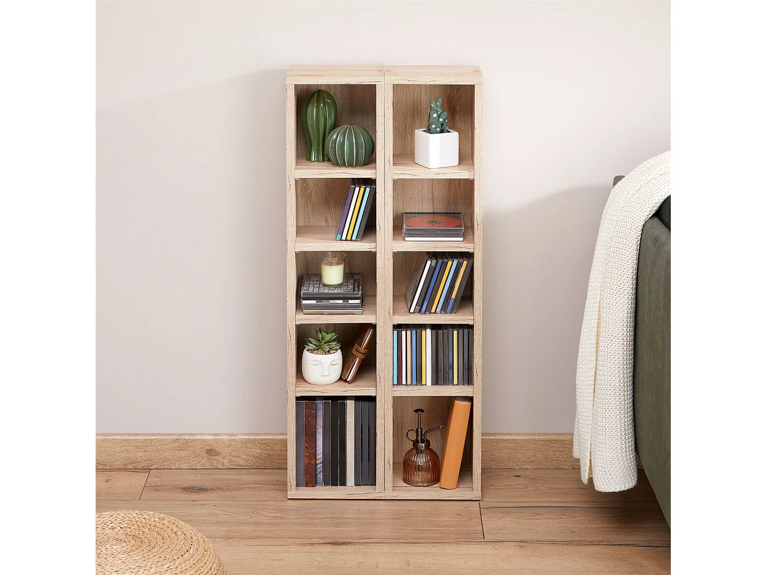 Etagères modulables MUSIQUE pour CD et DVD, lot de 2 meubles de rangement en colonne, 10 compartiments, en mélaminé chêne sanremo