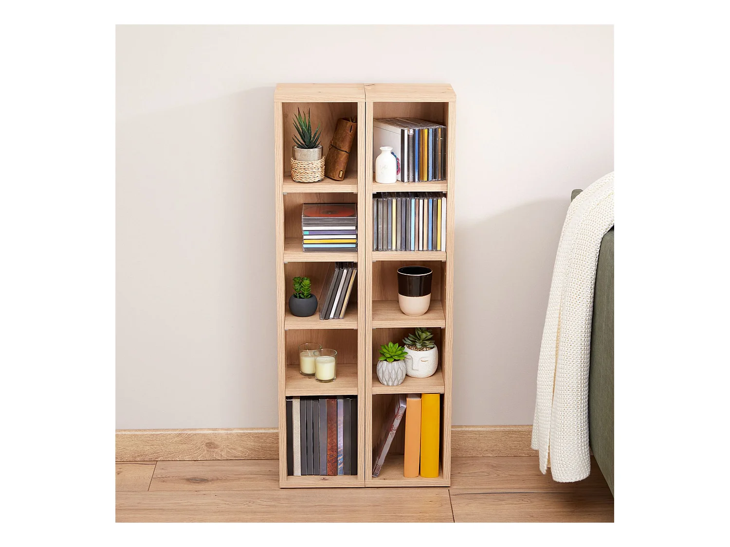 Etagères modulables MUSIQUE pour CD et DVD, lot de 2 meubles de rangement en colonne, 10 compartiments, en mélaminé chêne artisan