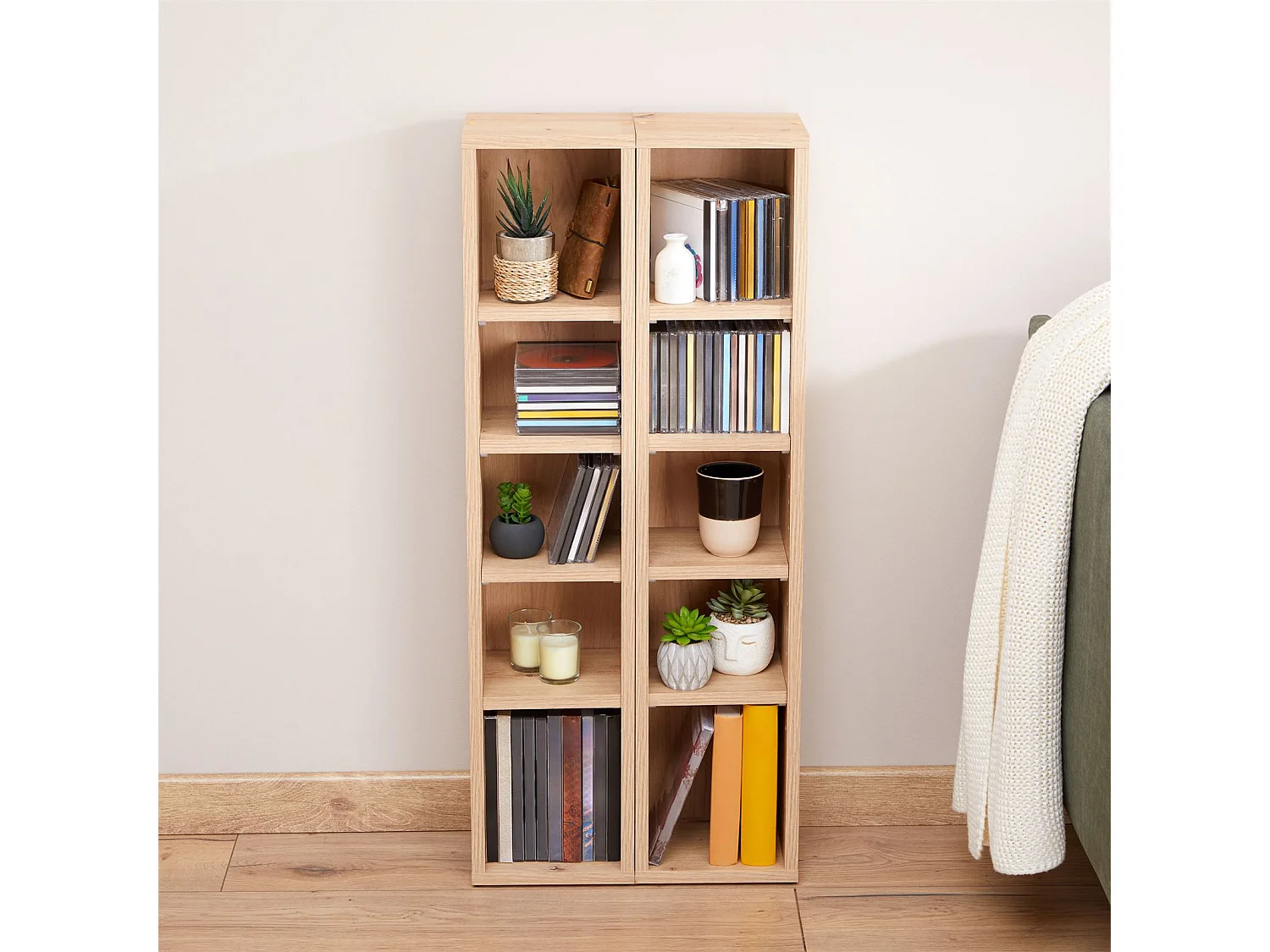 Etagères modulables MUSIQUE pour CD et DVD, lot de 2 meubles de rangement en colonne, 10 compartiments, en mélaminé chêne artisan