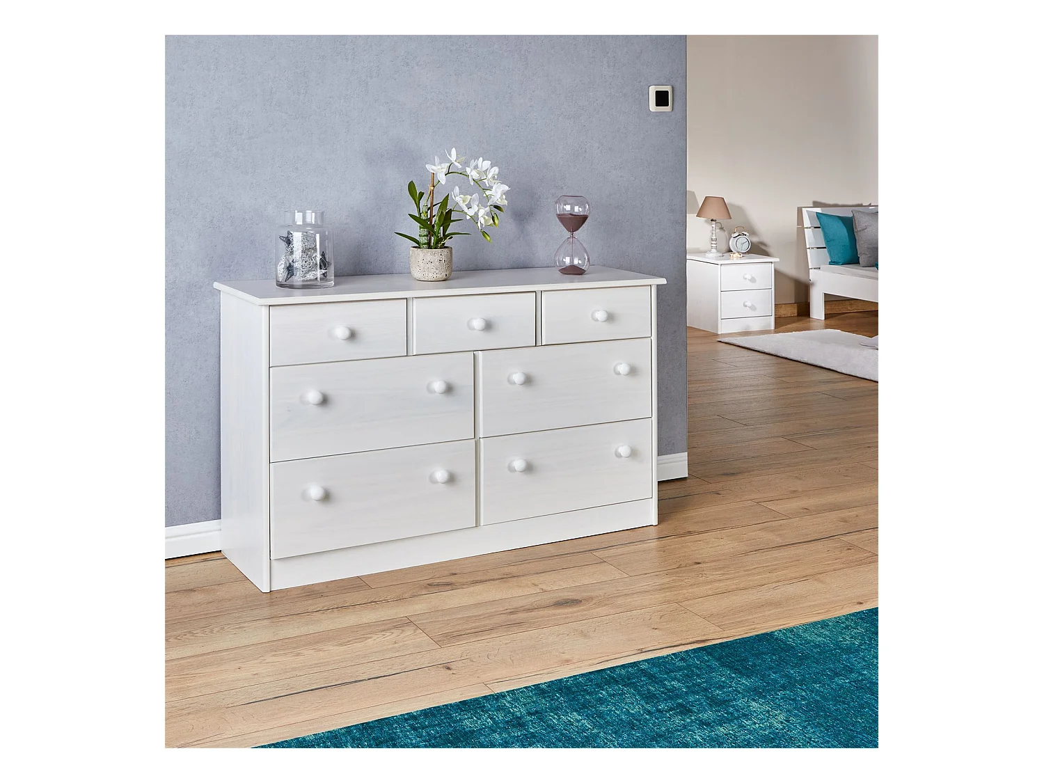 Commode RONDO bahut buffet meuble de rangement avec 3 petits et 4 grands tiroirs, en pin massif lasuré blanc