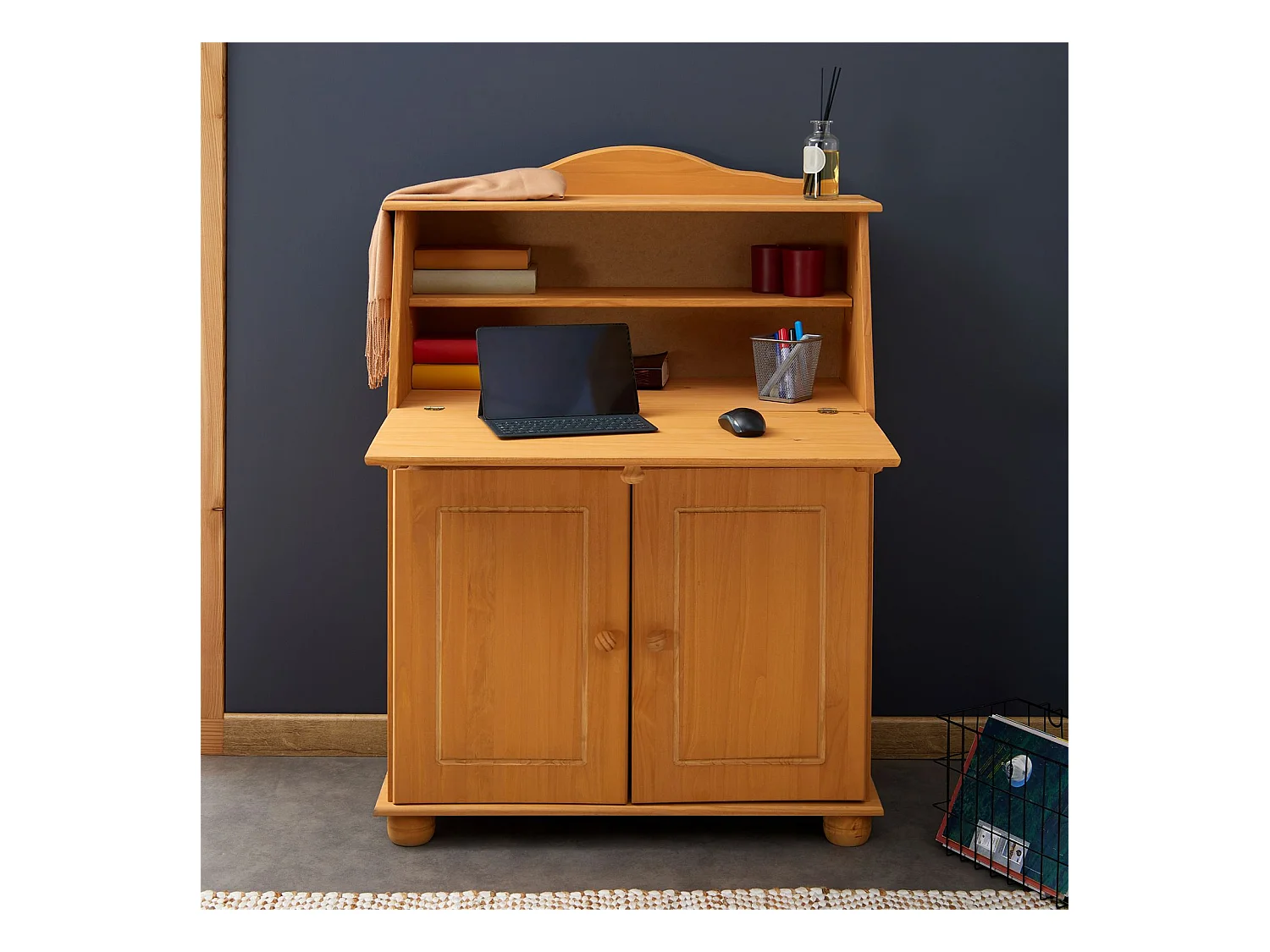 Bureau secrétaire DAVID avec abattant rangement plusieurs étagères 2 portes plan de travail rabattable, en pin massif teinté et ciré