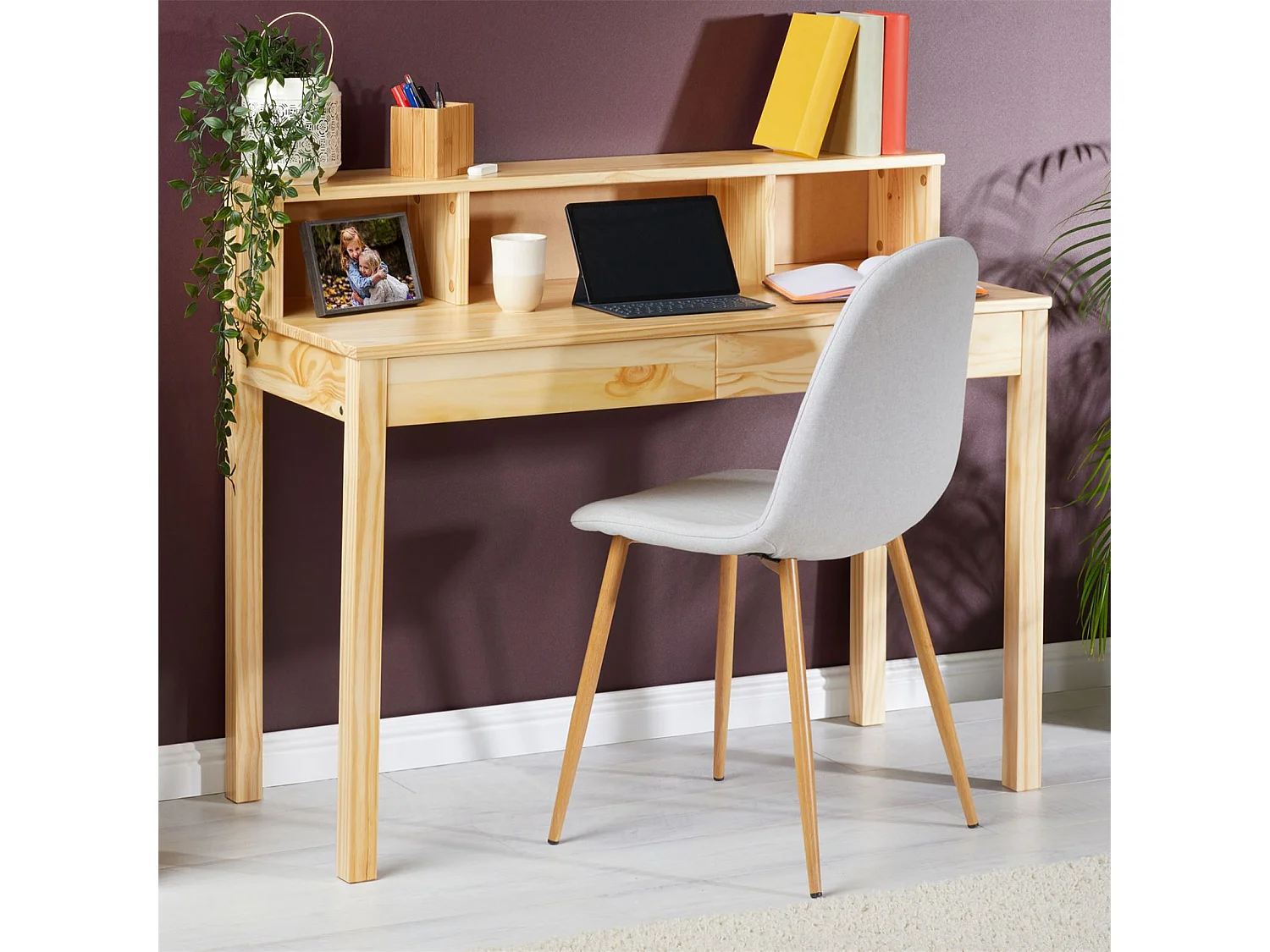 Bureau LENNOX avec rangement 2 tiroirs et 3 niches, en pin massif recouvert d'un vernis naturel