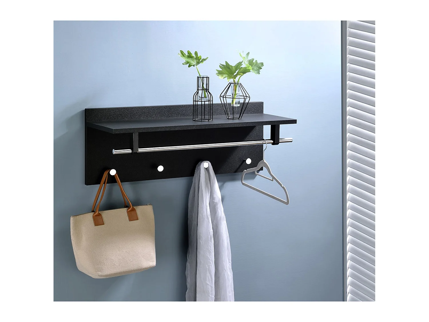 Porte-manteaux mural ULF penderie murale avec 1 étagère de rangement 1 tringle et 4 patères crochets métal chromé, décor noir mat