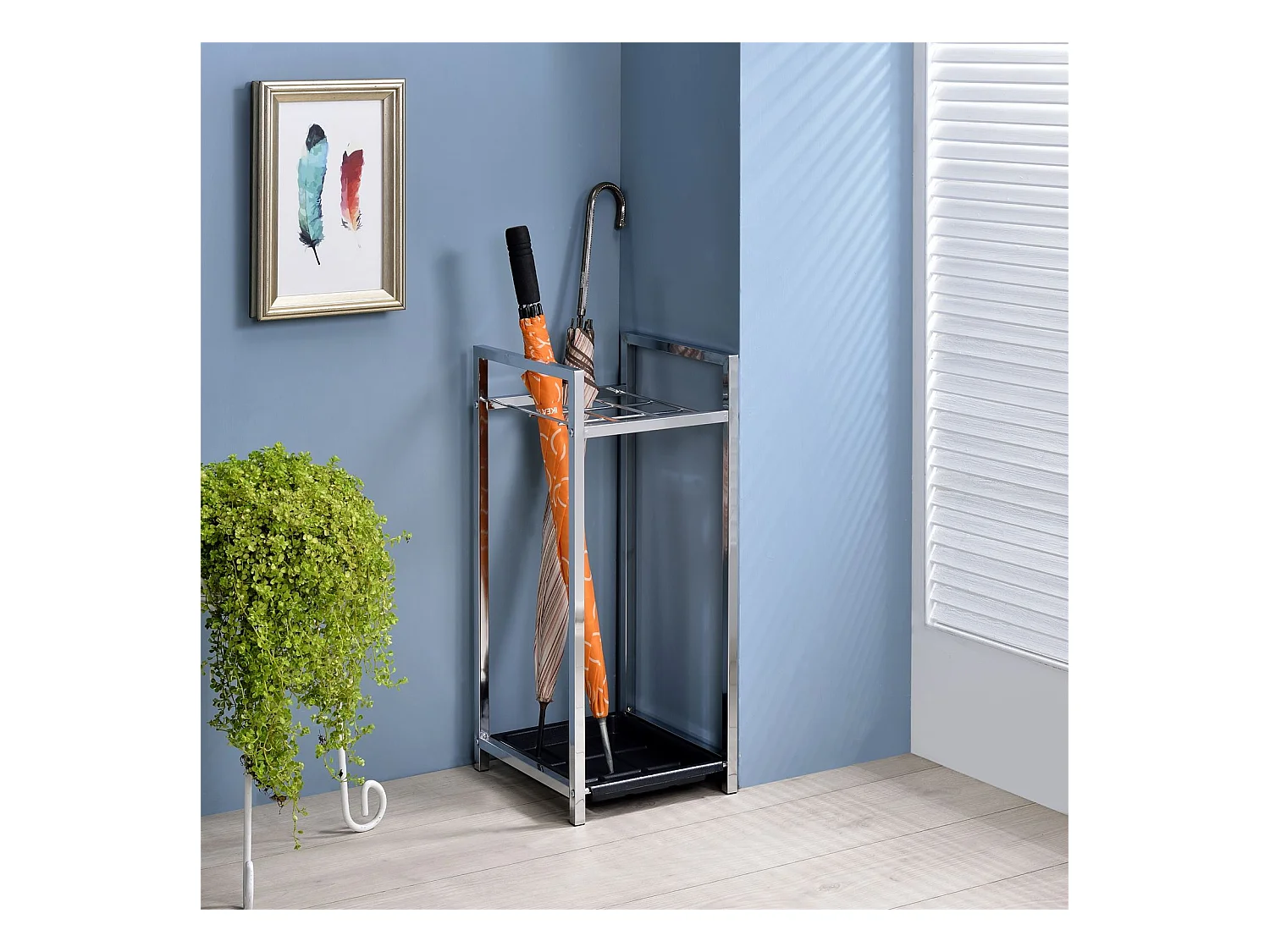 Porte-parapluie NELIA support pour parapluies ou cannes avec séparation et réceptacle d'eau, structure en métal chromé