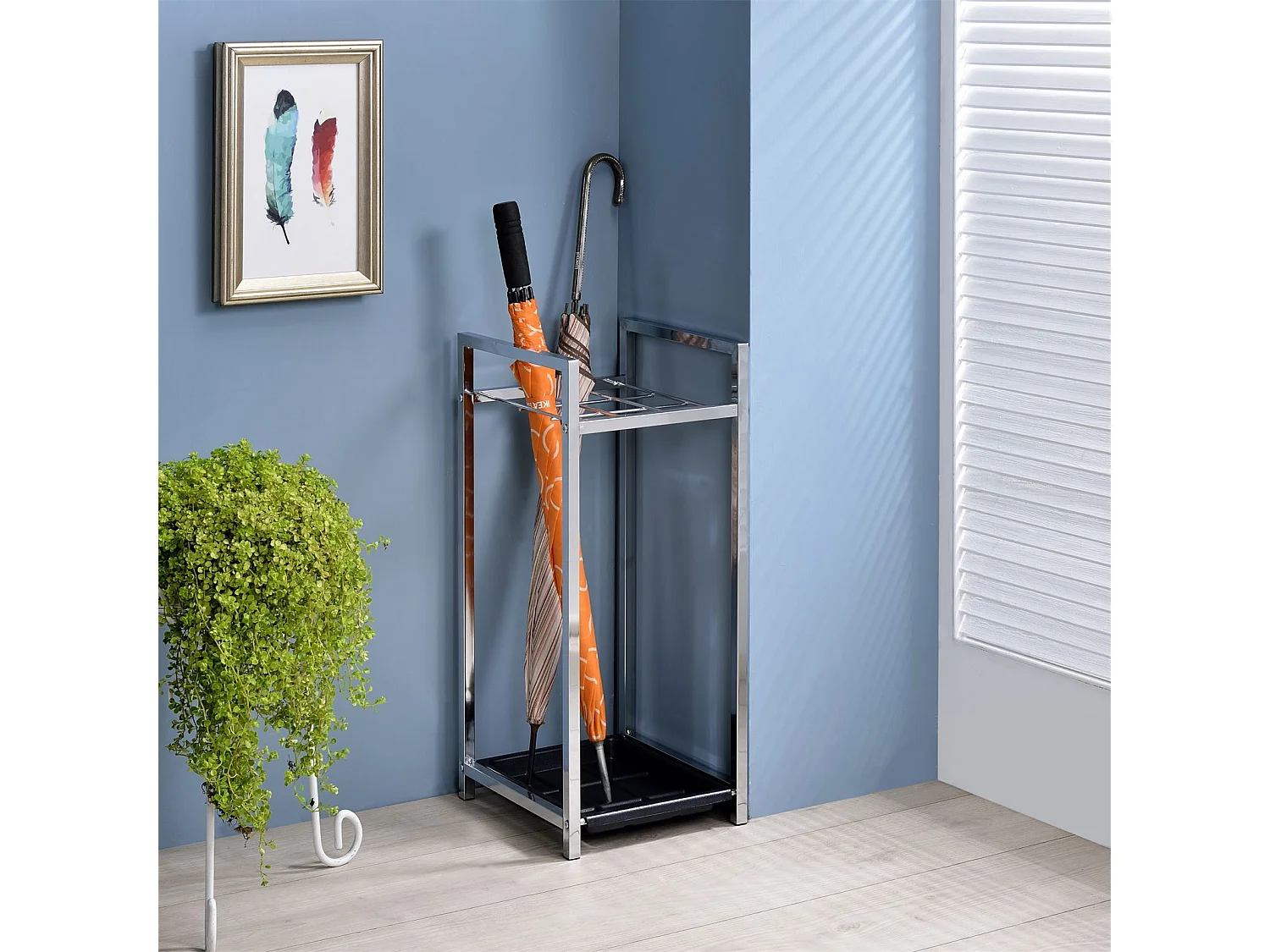 Porte-parapluie NELIA support pour parapluies ou cannes avec séparation et réceptacle d'eau, structure en métal chromé