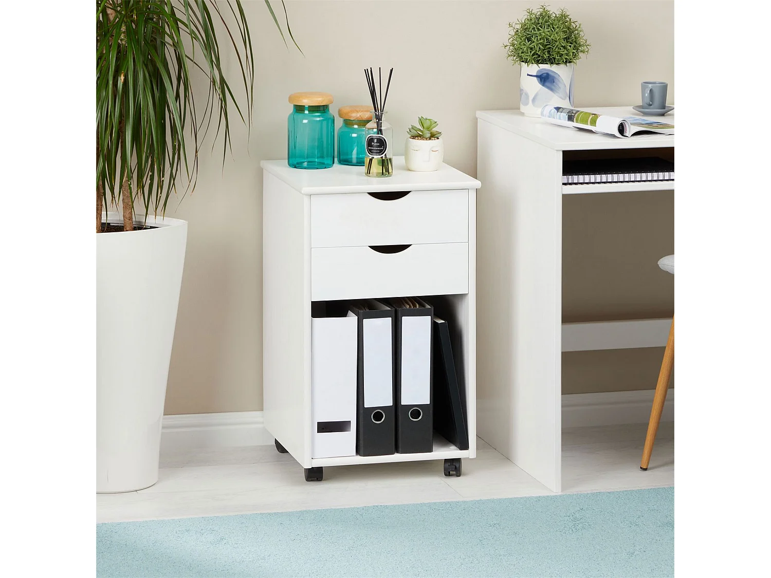 Caisson de bureau KANO, meuble de rangement sur roulettes avec 2 tiroirs et 1 niche, en pin massif lasuré blanc