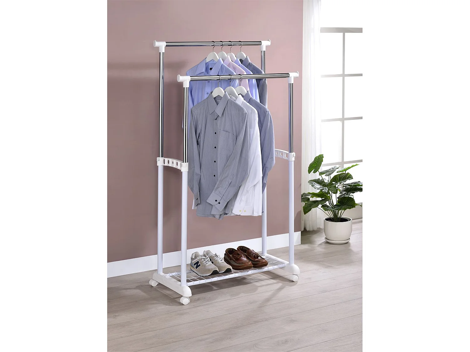 Portant à vêtements GROSSO penderie double sur roulettes vestiaire mobile barres de hauteur réglable et 1 tablette, chromé et blanc