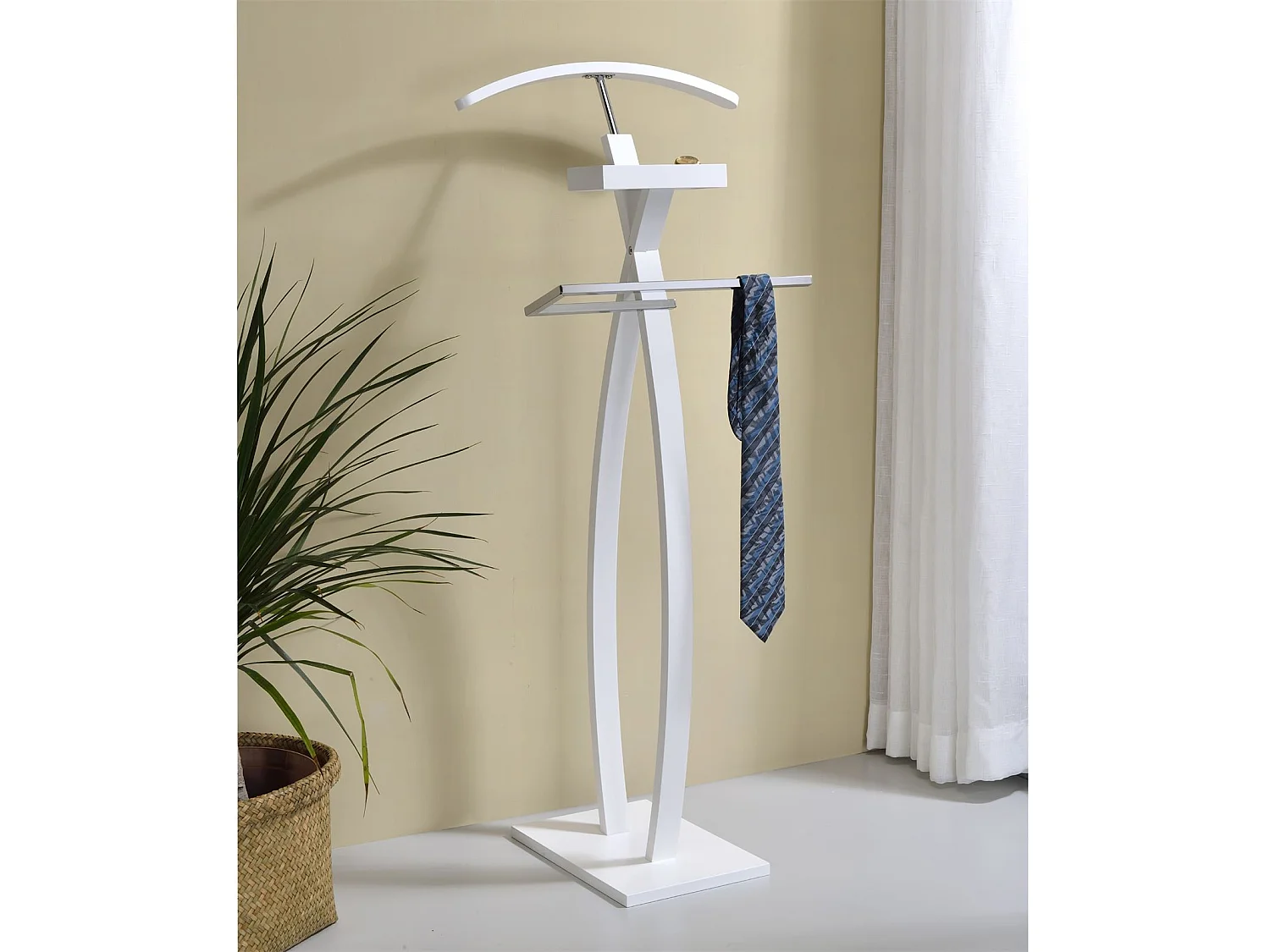 Valet de chambre ROBIN valet de nuit porte vêtements, structure en bois laqué blanc