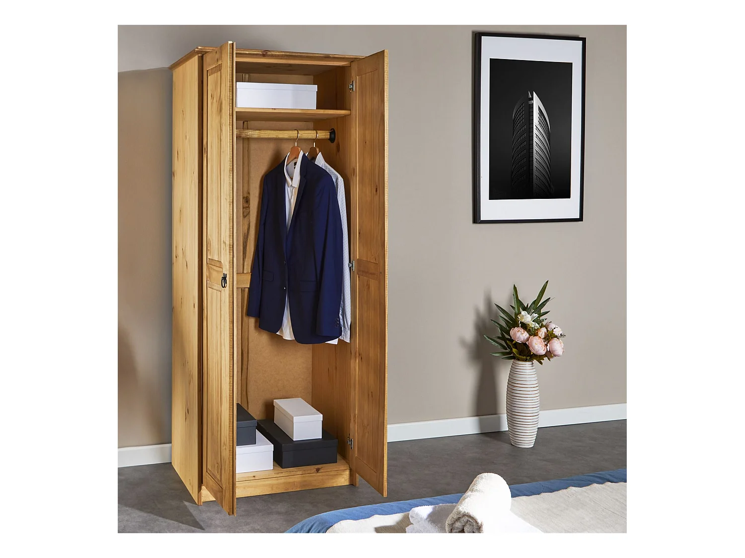 Armoire BARRIO en pin massif style mexicain, penderie pour vêtements avec 2 portes, finition teintée/cirée