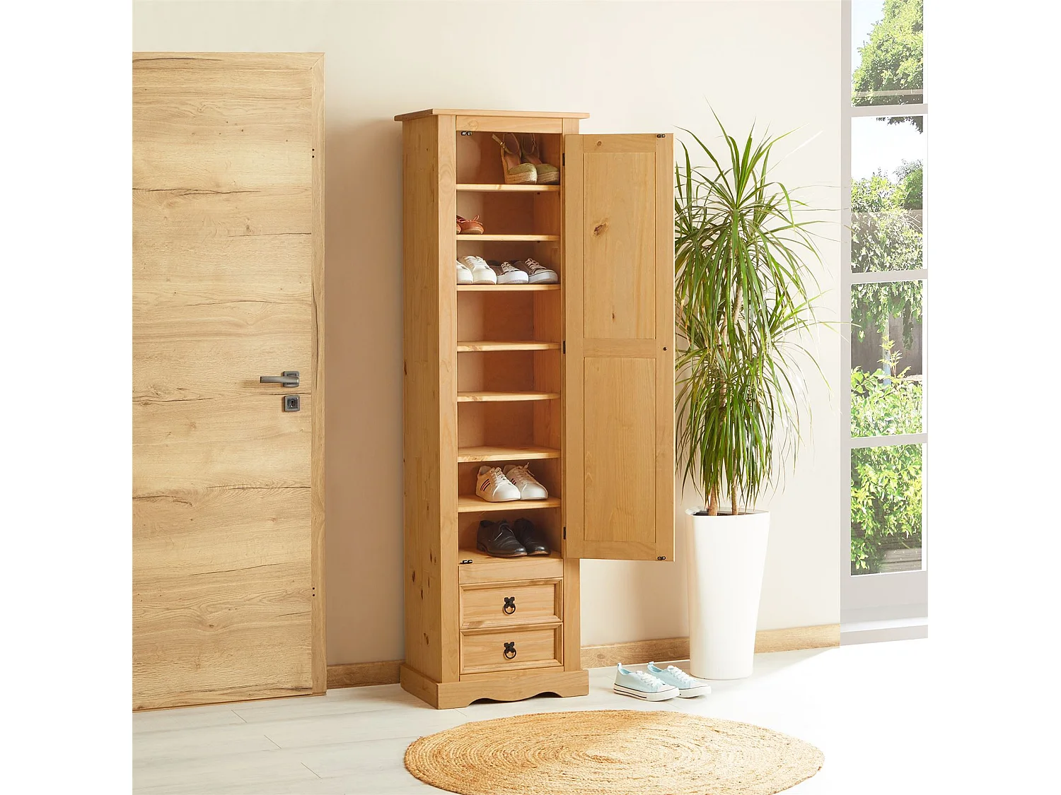 Armoire TEQUILA meuble de rangement avec 7 tablettes derrière 1 porte battante et 2 tiroirs, en pin massif finition teintée/cirée