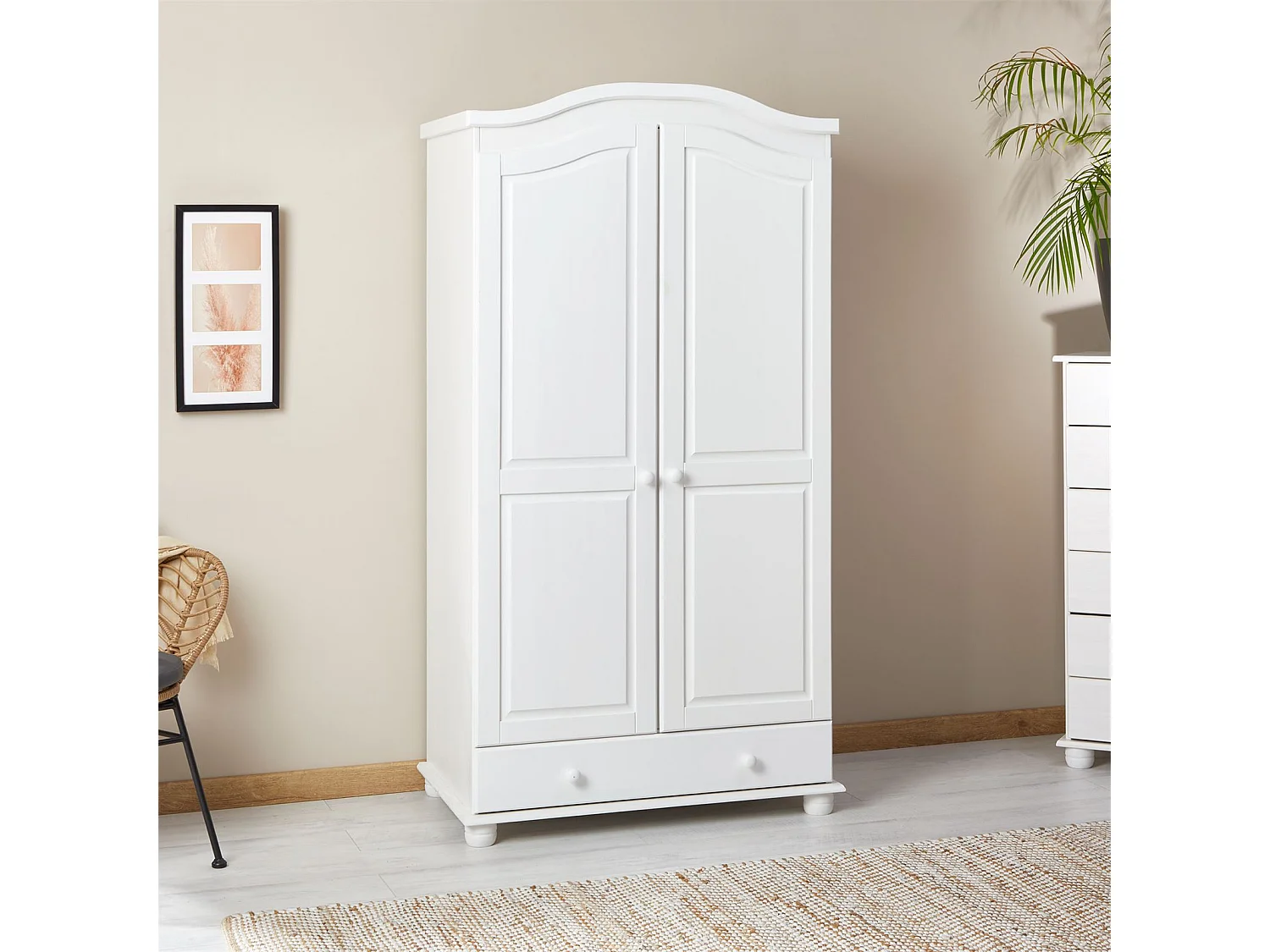 Armoire BERGEN dressing pour vêtements avec 2 portes penderie 1 tringle et 1 étagère et 1 tiroir, en pin massif lasuré blanc