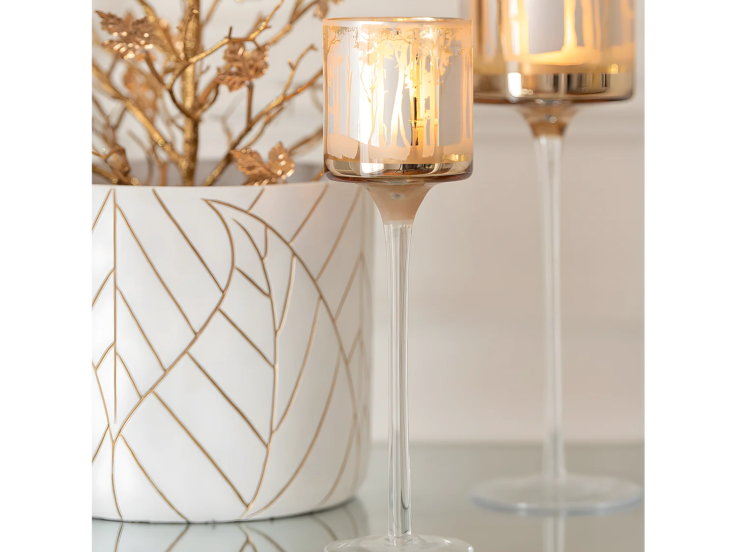 Cache pot en céramique blanc et or