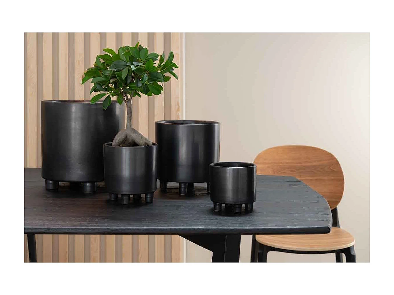 Portavasi in ceramica nera 21x21x21cm