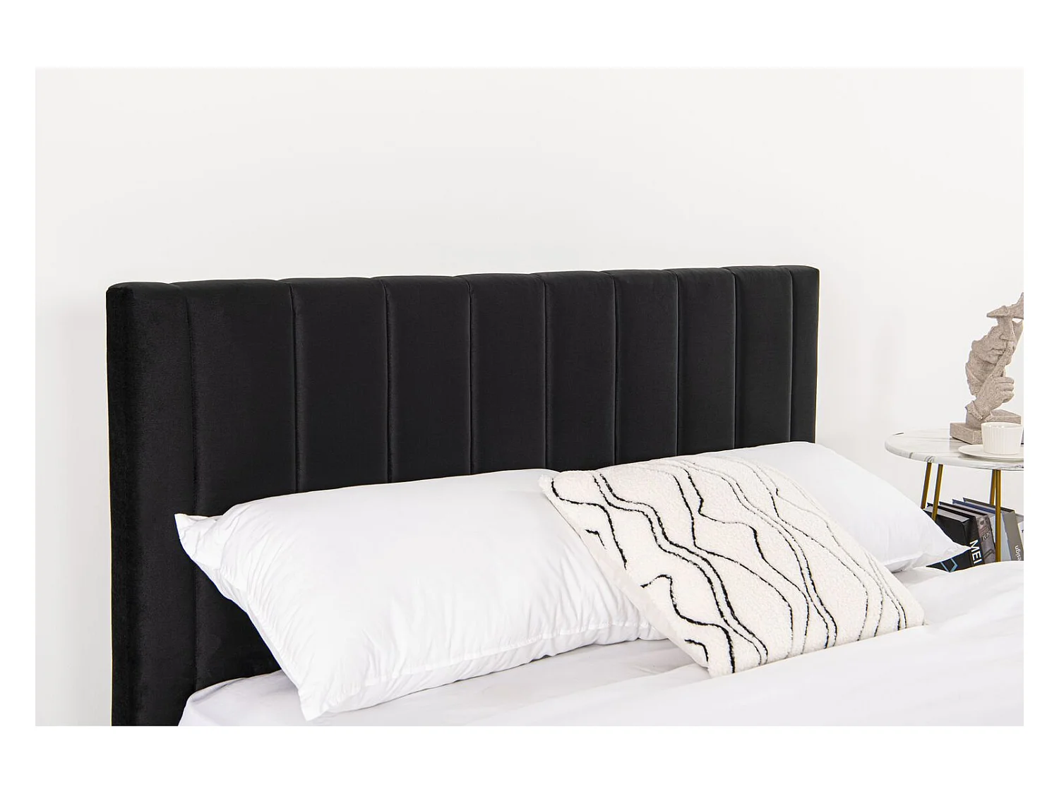 Lit 160x200 cm en velours noir CAMBRIDGE