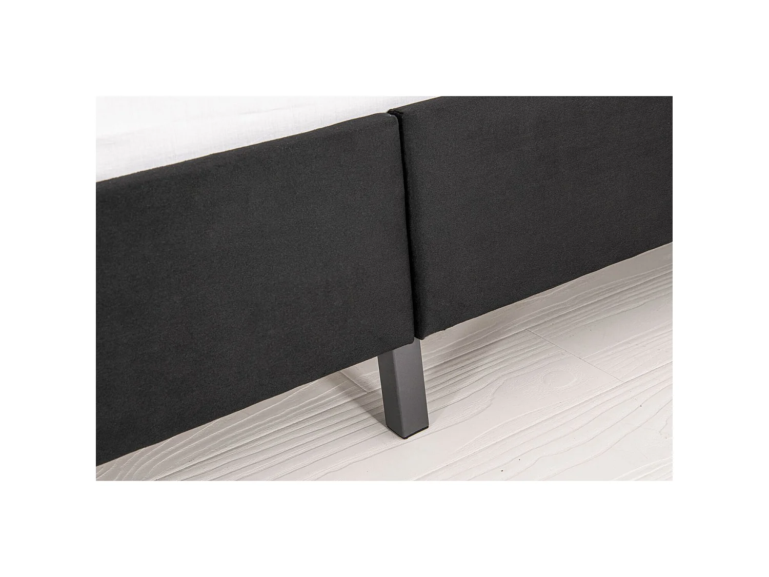 Letto in velluto nero 160x200 CAMBRIDGE