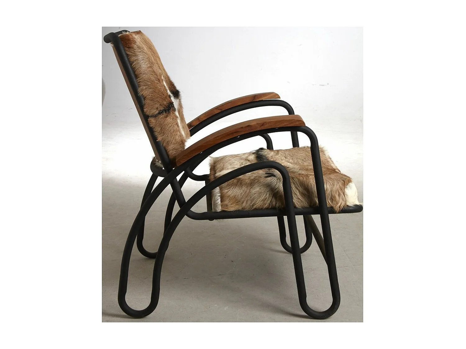 Fauteuil métal et peau de chèvre