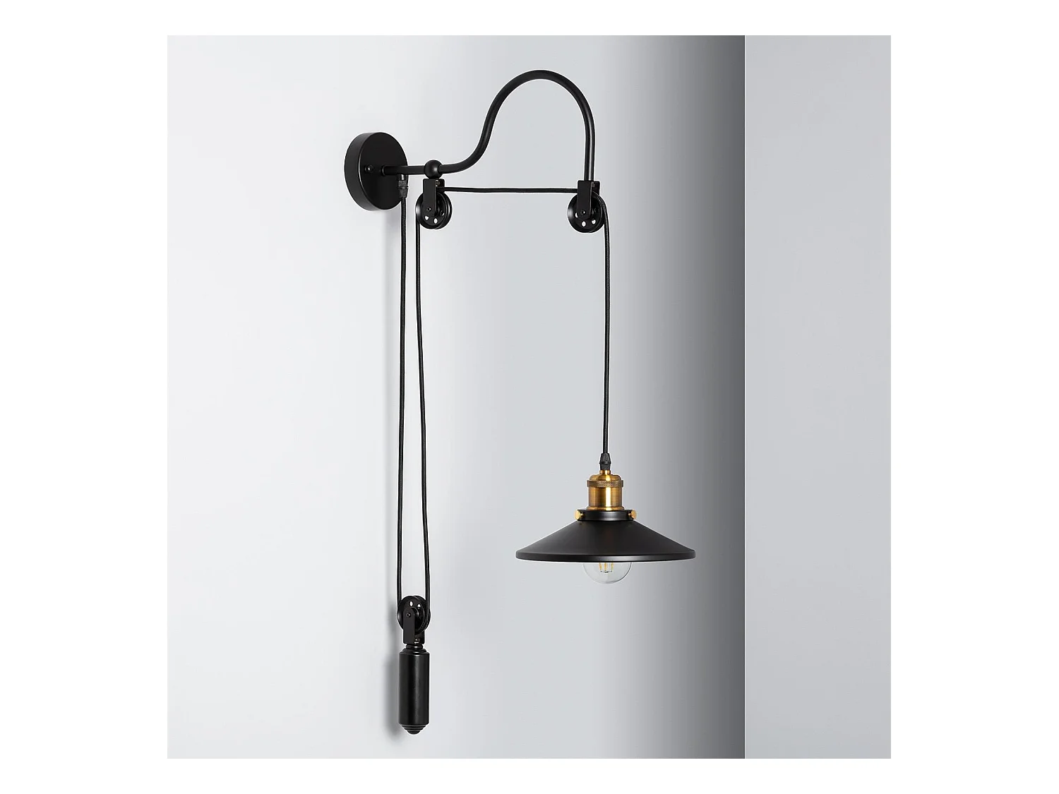 Lámpara de Pared de Metal Auala Negro