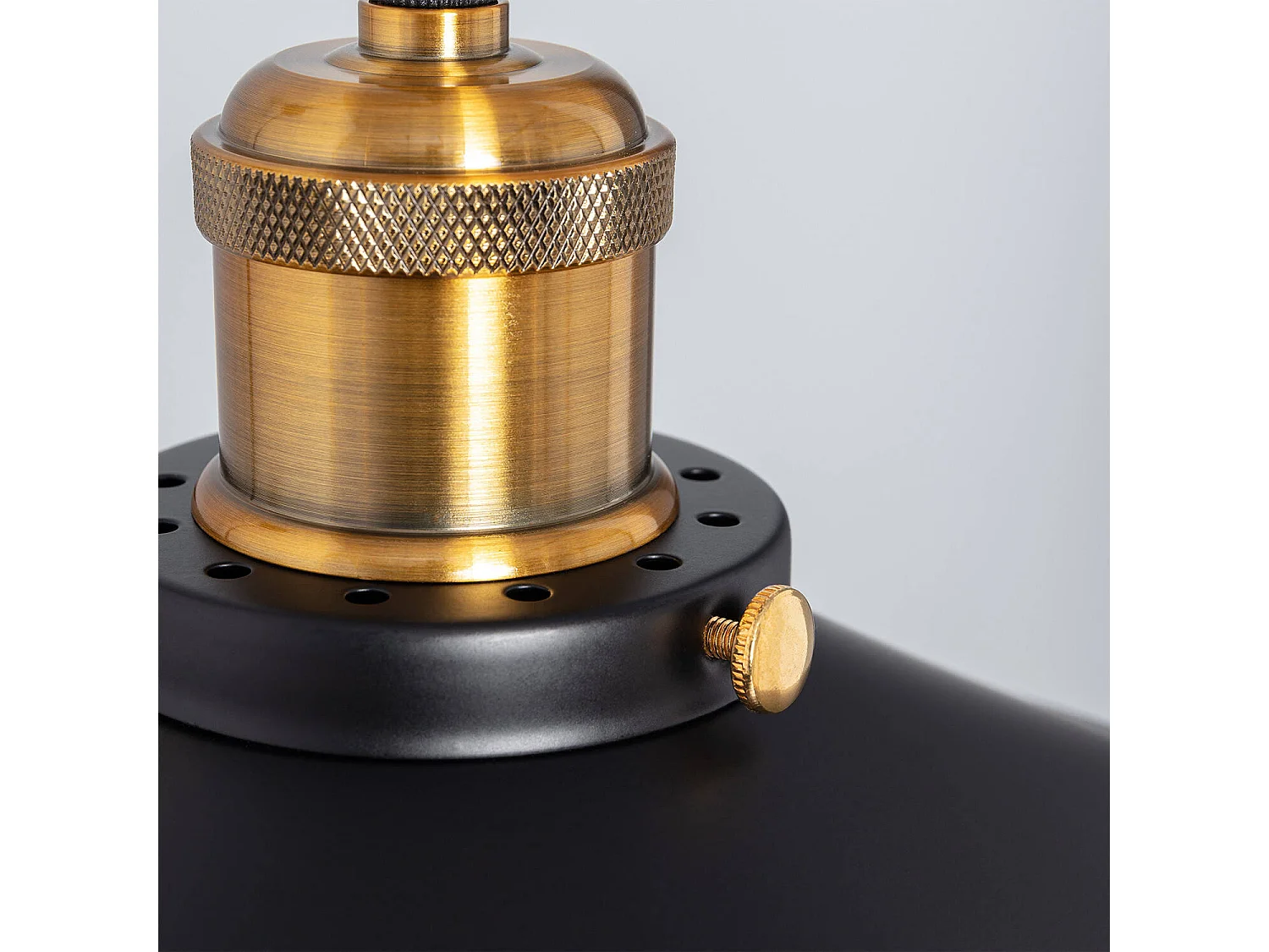 Lámpara de Pared de Metal Auala Negro