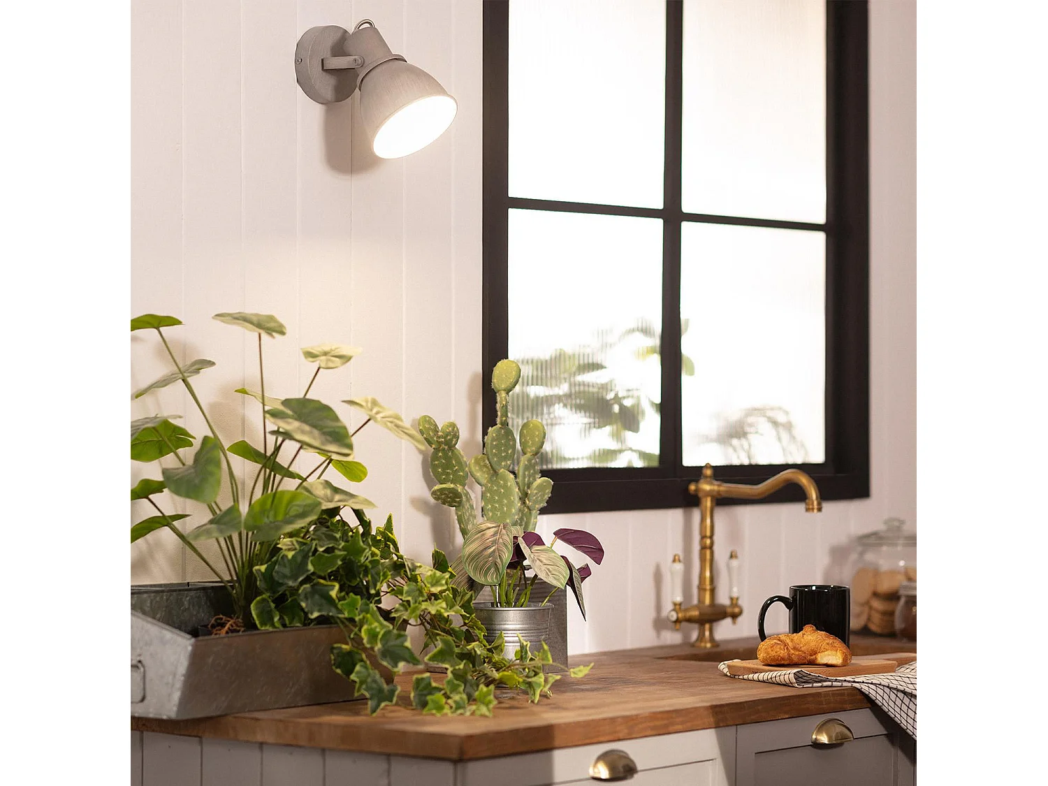 [#] Lámpara de Pared Aluminio Orientable 1 Foco Emery Gris