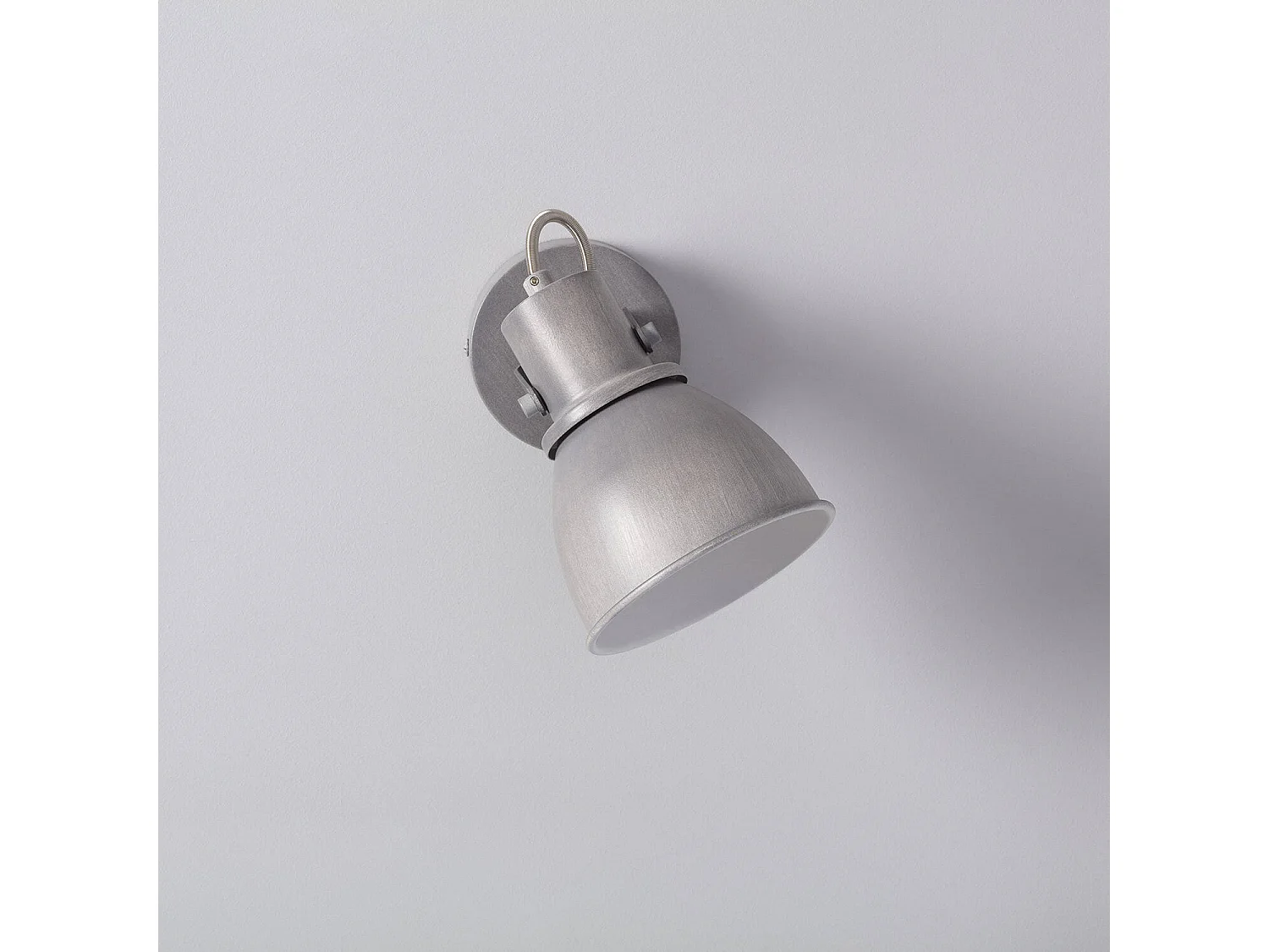 [#] Lámpara de Pared Aluminio Orientable 1 Foco Emery Gris