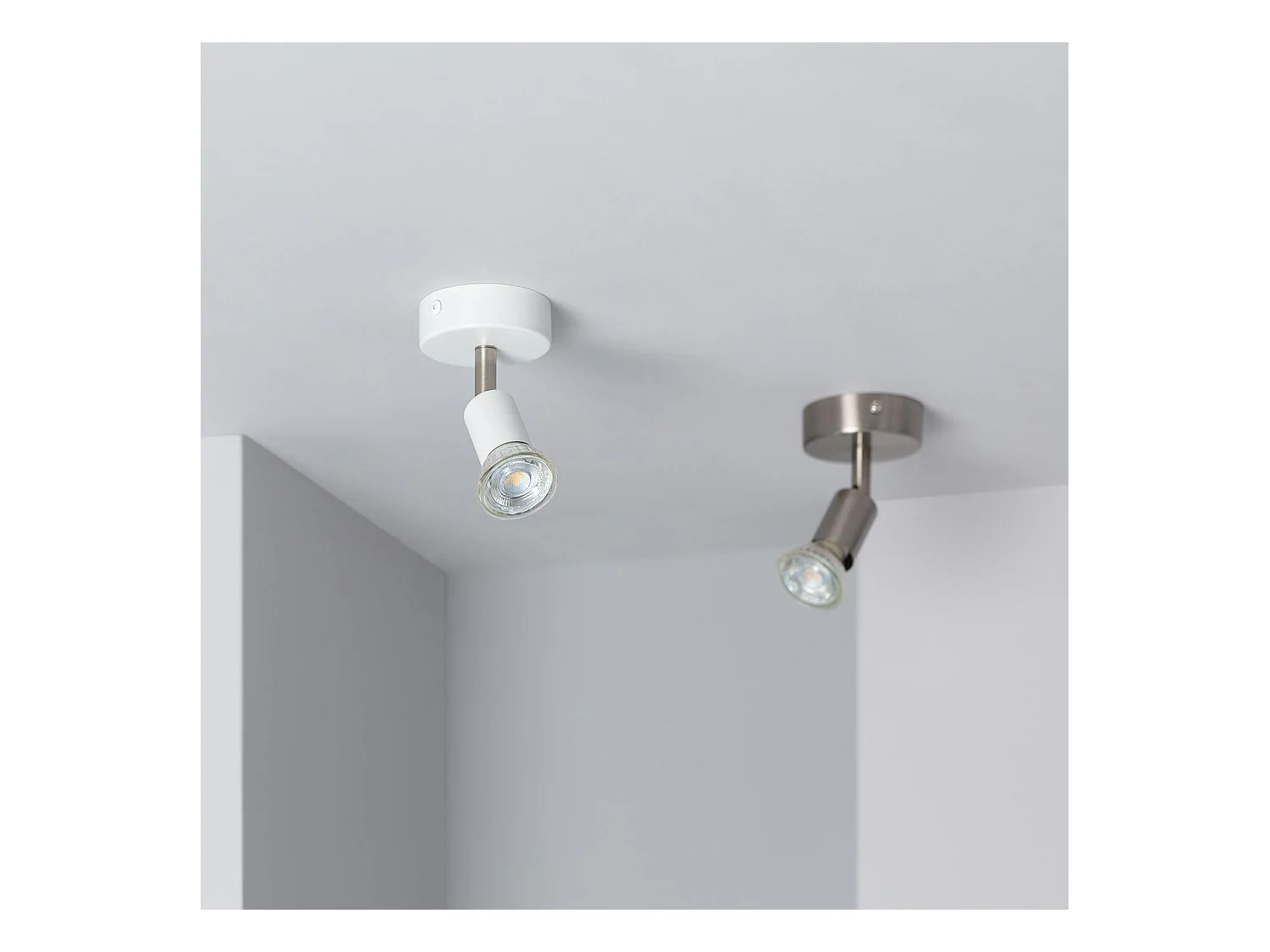Applique Orientabile Alluminio Oasis 1 Faretto Bianco Bianco