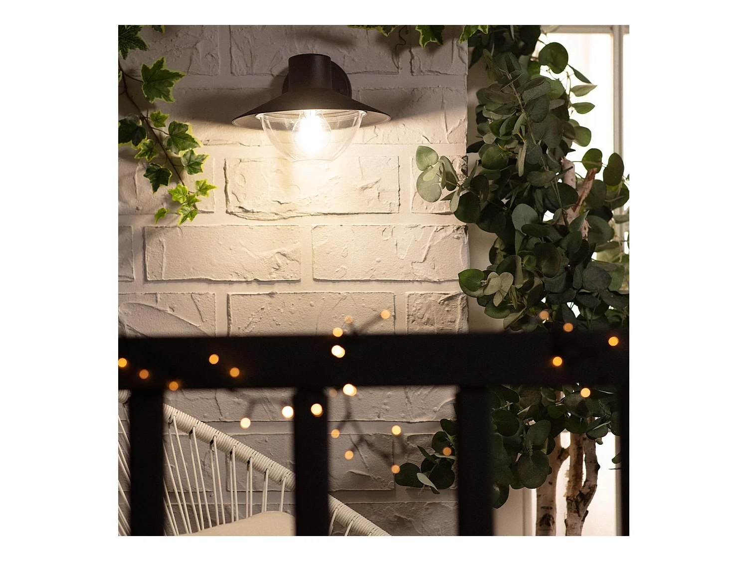 Lampada da parete Neiva Nero