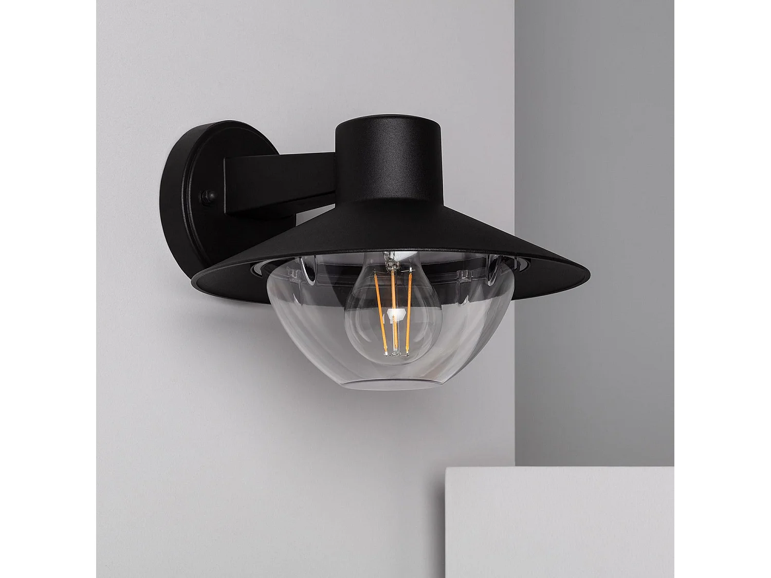Lampada da parete Neiva Nero