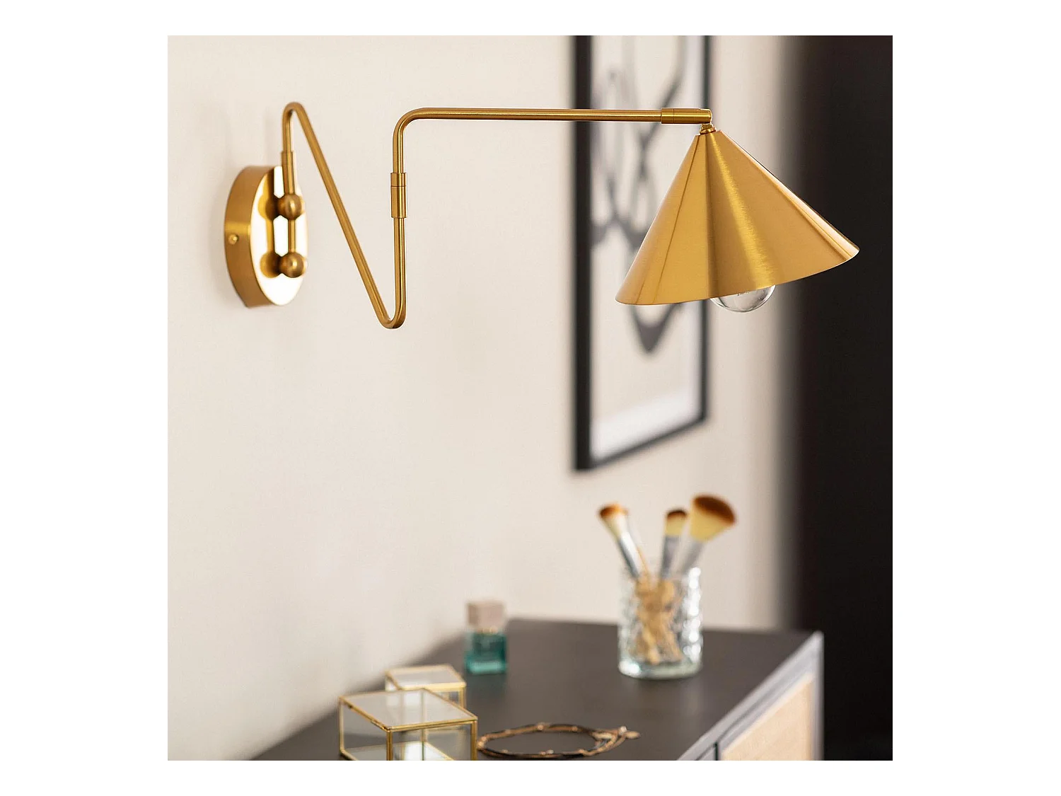 Lámpara de Pared Articulable Metal Cyclone Dorado