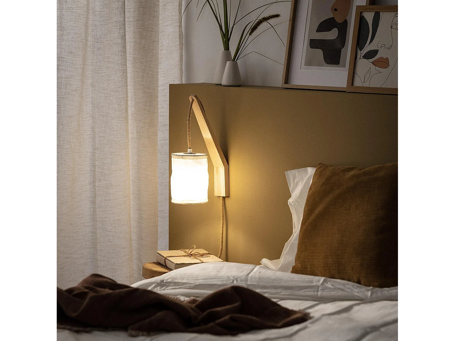 Lámpara de Pared de Madera y Tela Kanzu Natural