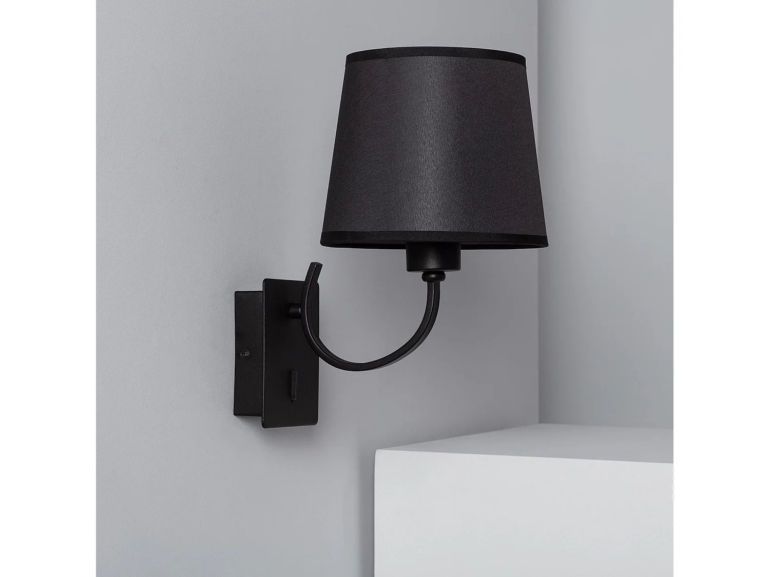 Lampe Murale Métal Kuombi  Noir