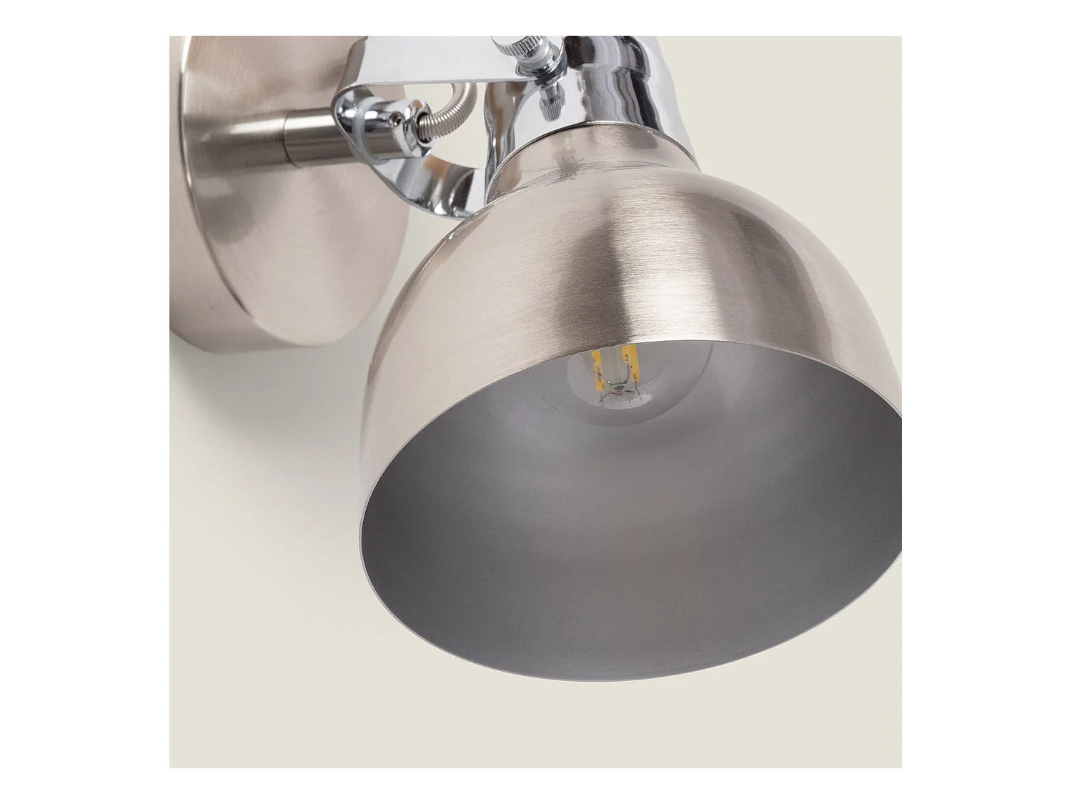 Lámpara de Pared Orientable Aluminio 1 Foco Plata Emer Plateado
