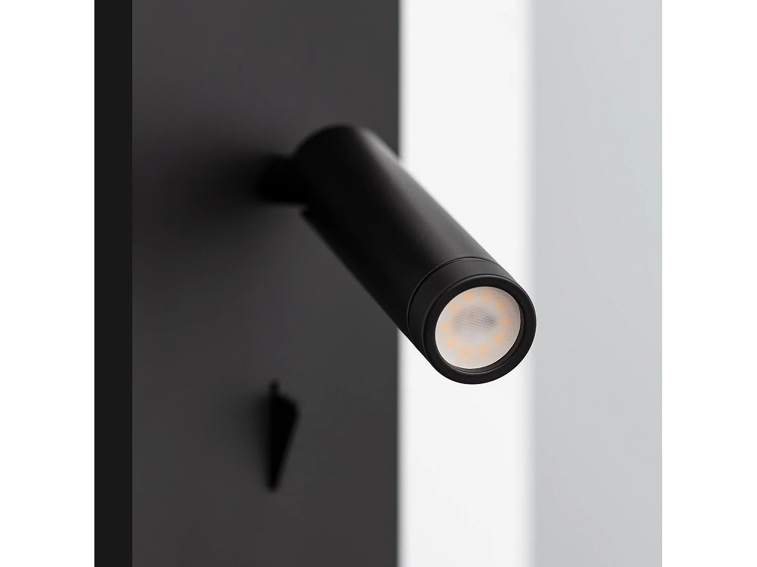 Aplique de Pared LED 6W de Aluminio Kaskazini Negro