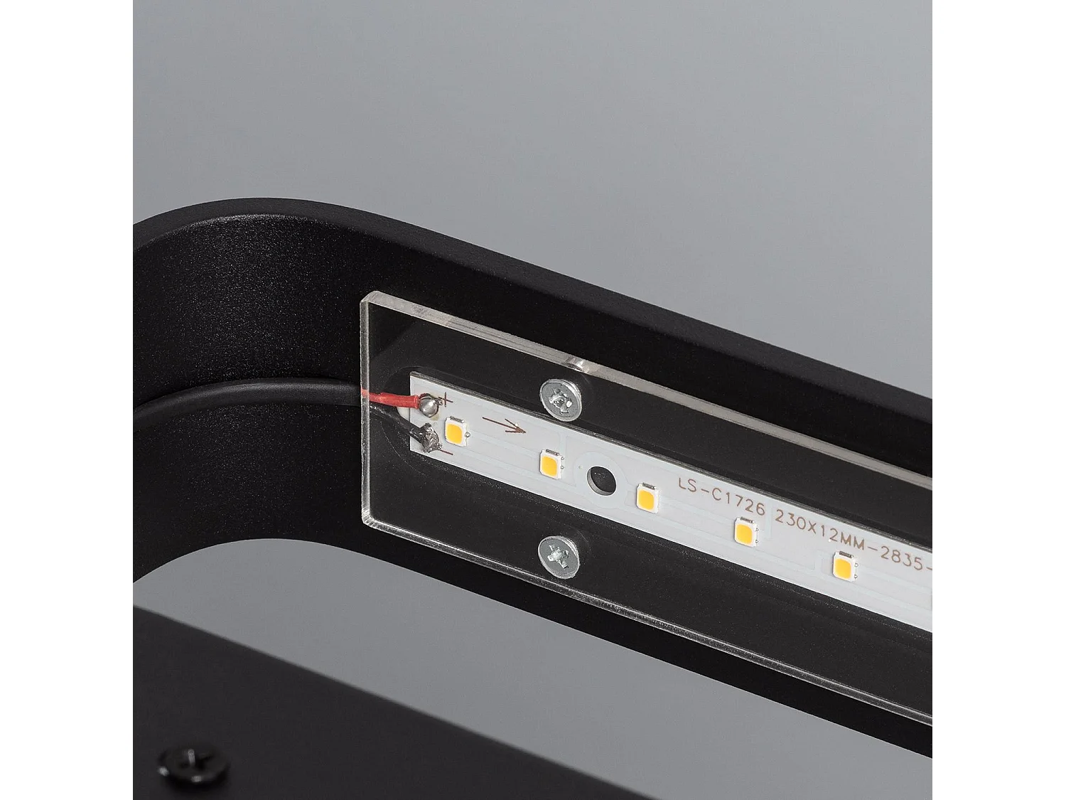 Aplique de Pared LED 9W de Aluminio Deves Negro 2700K Blanco Cálido