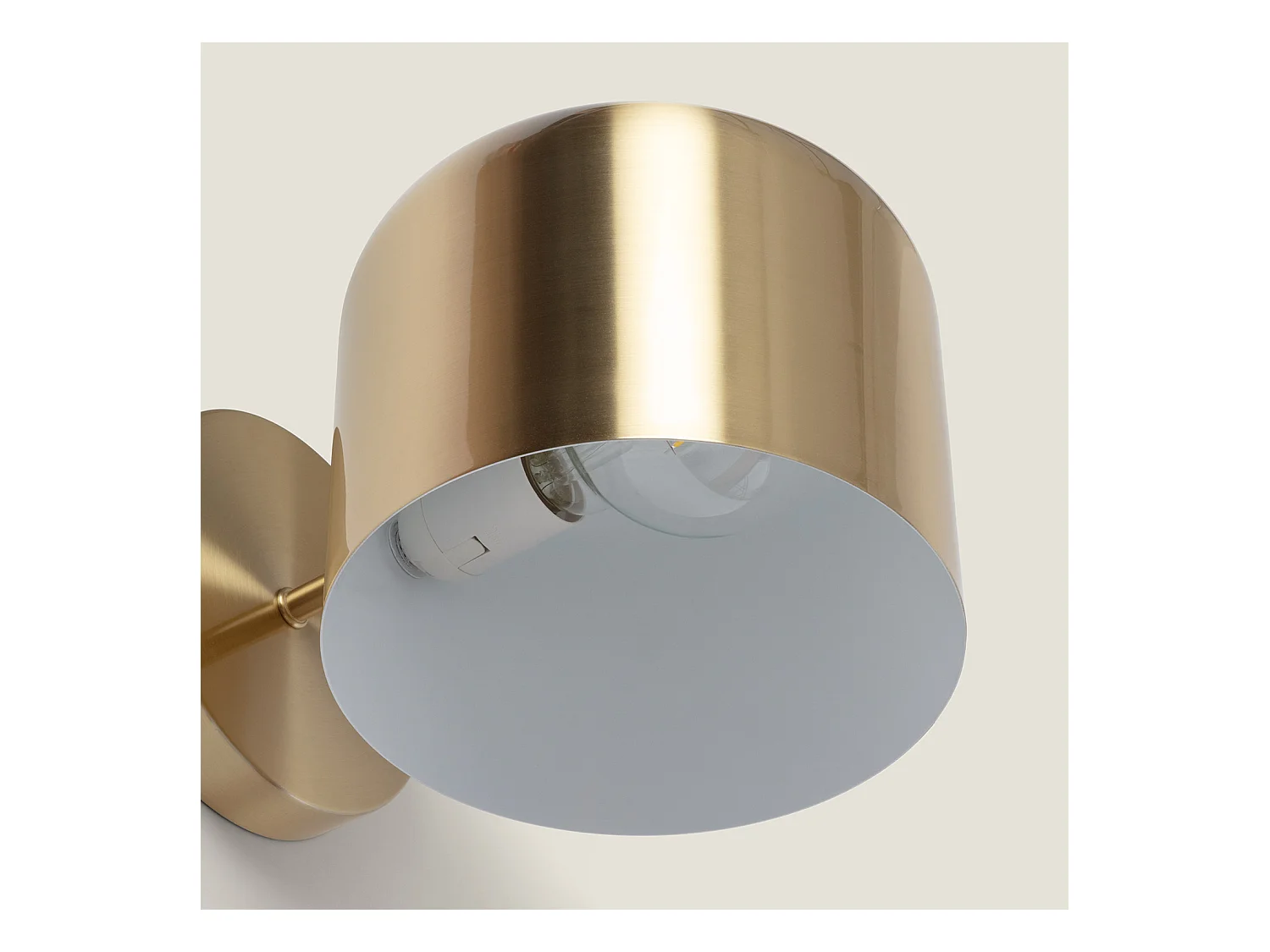 Lámpara de Pared de Metal Bedourie Dorado